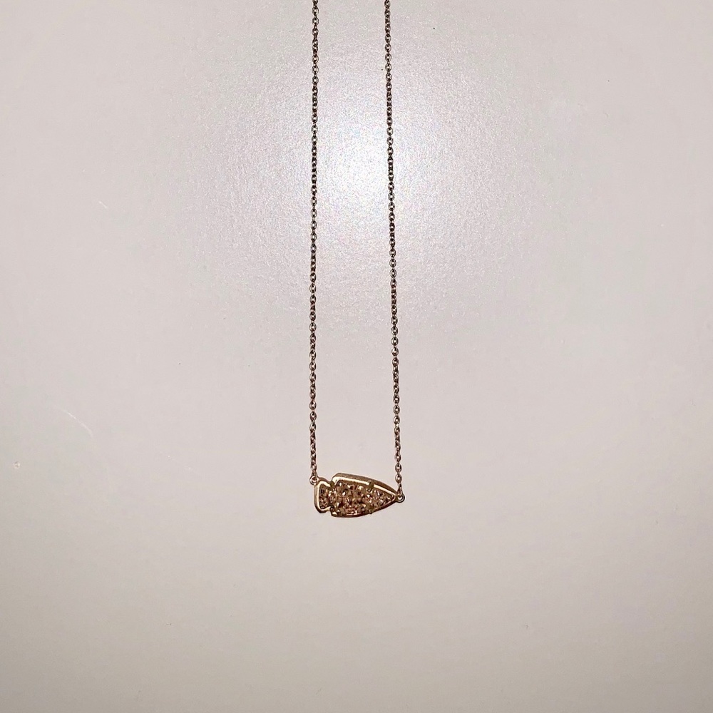 Kendra Scott Kasey Arrowhead Pendant necklace gold